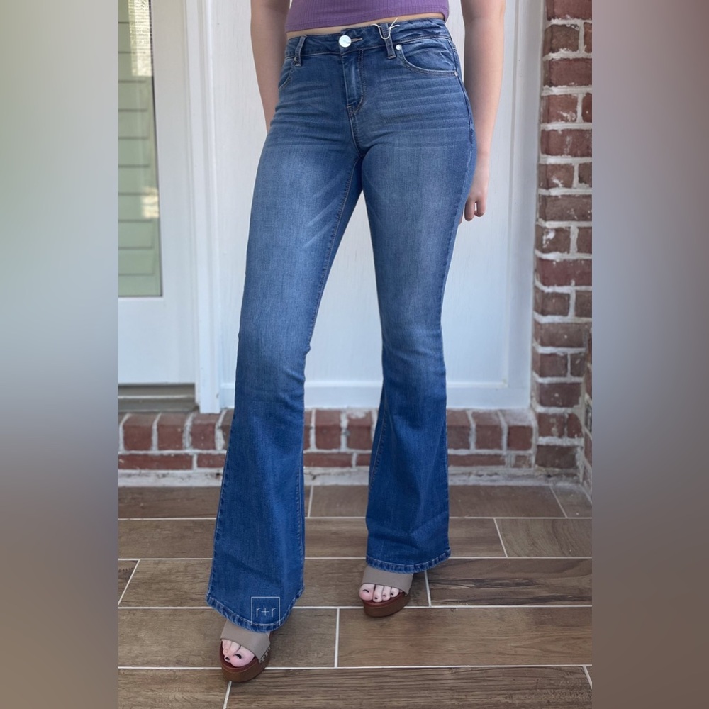 1822 Denim Tall 34” Mid-Rise Flare Jean in Jayden CJ8C1588C7-41J Jayden